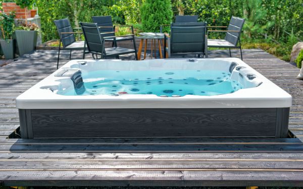 Cost of Spa Deck Remodeling in Powell